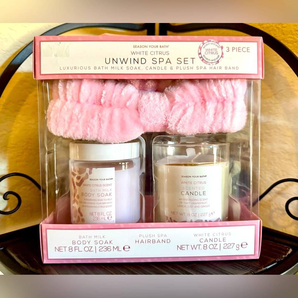 Unwind Spa Set| New** White Citrus scents, never opened.